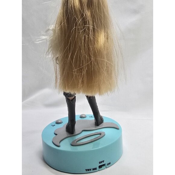 Bratz Talking Cloe Fashion Doll With Base- Base Issues- Read Description - Picture 5 of 16